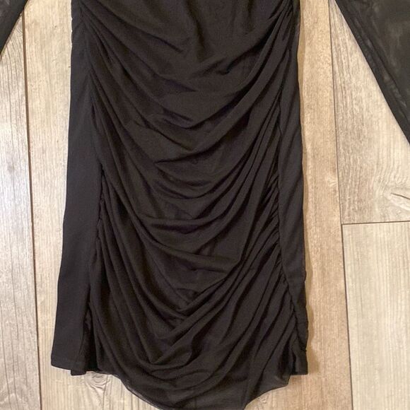 Boohoo Black W/ Sheer Sleeves Rouched Dress Size 12 - Picture 5 of 8